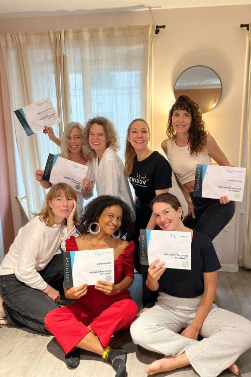 Facial massage educator Oslo doula Loée Massage