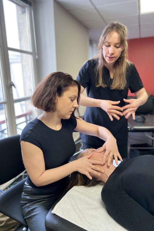 Facialist massage trainings Norway Loee Massage School