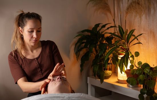 From Doula to massage therapist Chloé